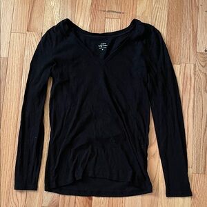 J. Crew Long Sleeve V Neck Top Womens Medium Black 100% Cotton Capsule Wardrobe